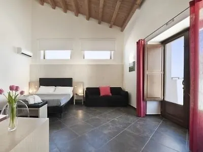 Casato Licitra 4*