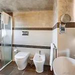 Casato Licitra 4*