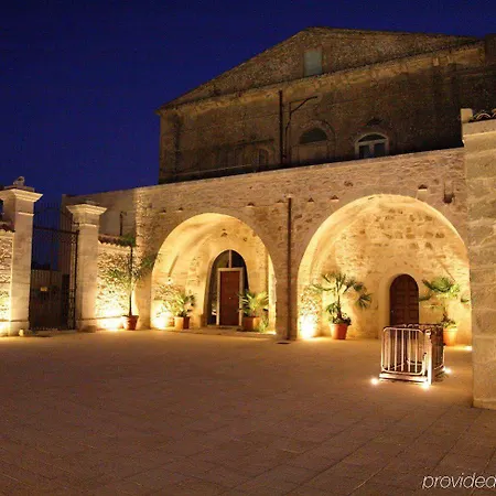 Casato Licitra 4*