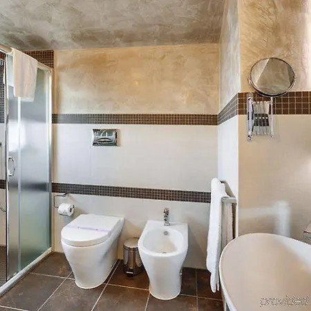 Casato Licitra 4*
